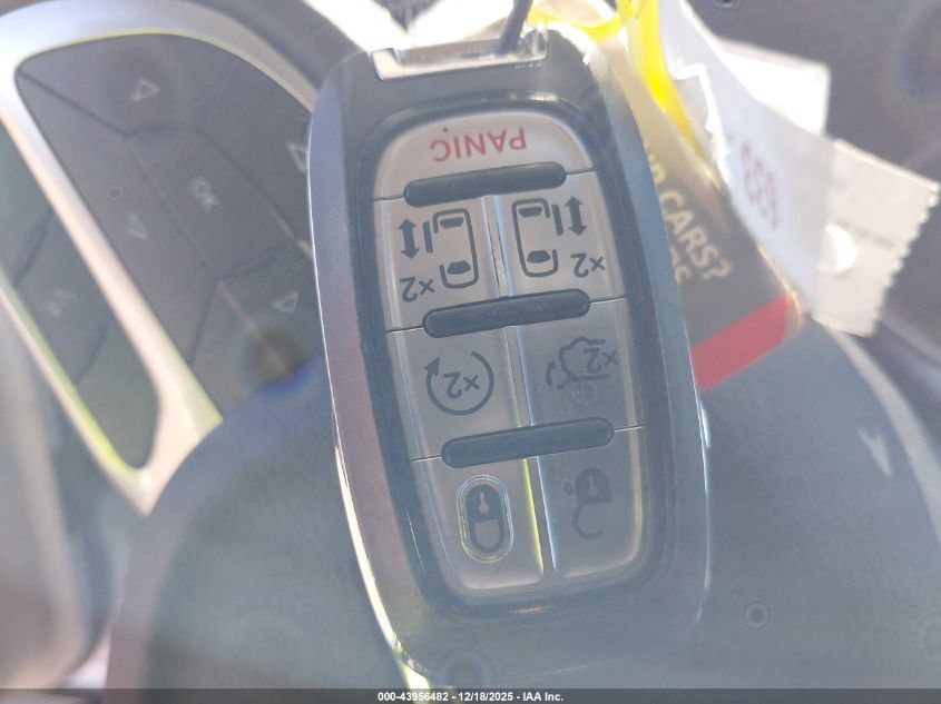 2023 Chrysler Pacifica Touring L VIN: 2C4RC1BG6PR580773 Lot: 43956482