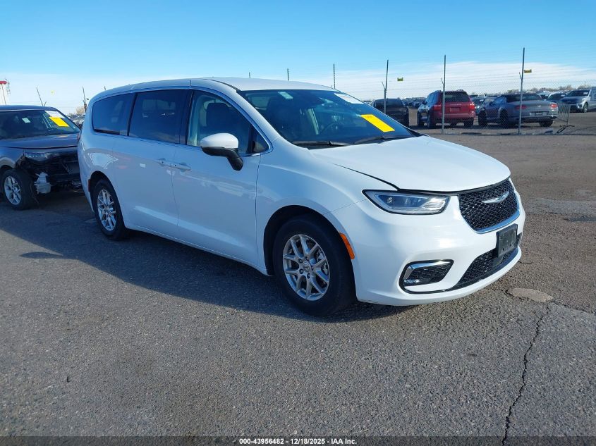 2023 Chrysler Pacifica Touring L VIN: 2C4RC1BG6PR580773 Lot: 43956482
