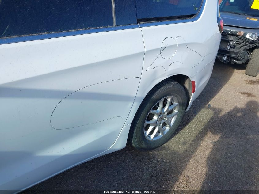 2023 Chrysler Pacifica Touring L VIN: 2C4RC1BG6PR580773 Lot: 43956482