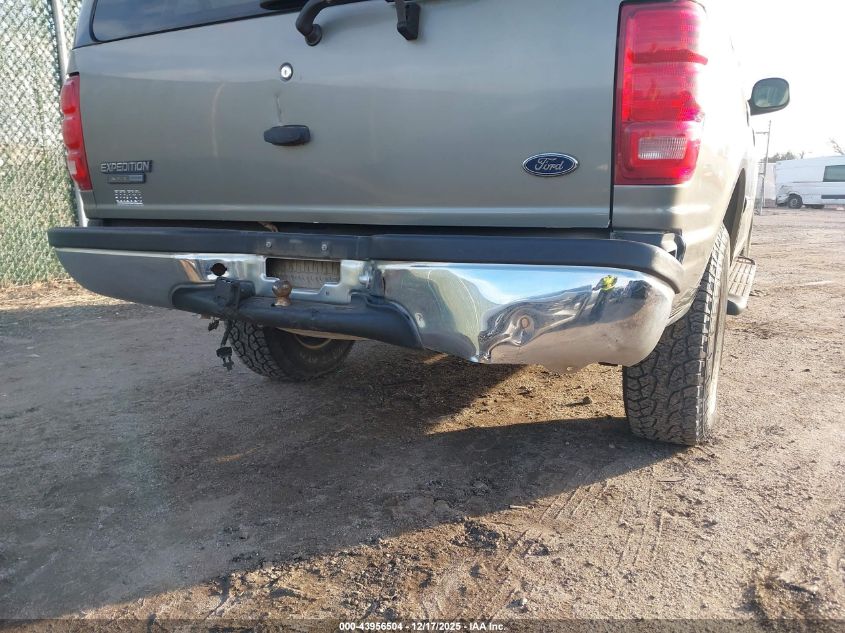 1999 Ford Expedition Eddie Bauer/Xlt VIN: 1FMPU18L9XLB16227 Lot: 43956504