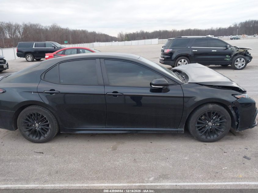 2022 Toyota Camry Nightshade Edition Hybrid VIN: 4T1T31AK0NU035093 Lot: 43956554