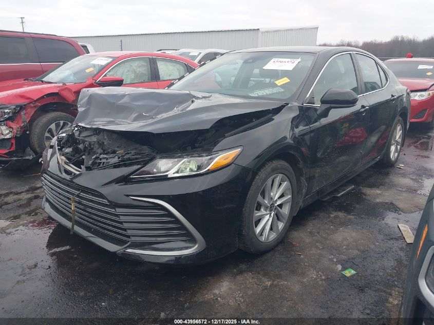 2022 Toyota Camry Le VIN: 4T1C11AK8NU657656 Lot: 43956572