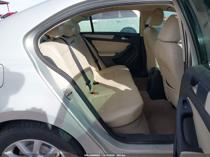 2012 Volkswagen Jetta 2.5L Se VIN: 3VWDP7AJ2CM321971 Lot: 43956582