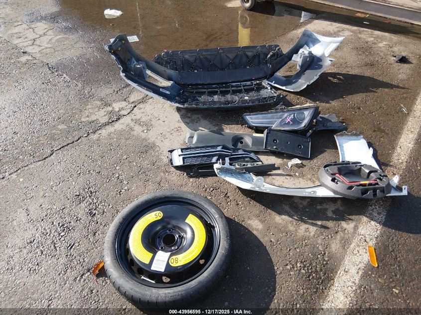 2017 Audi A4 2.0T Season Of Audi Ultra Premium VIN: WAUKMAF42HN041044 Lot: 43956595