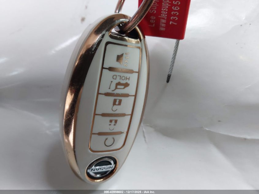 2017 Nissan Rogue Sl VIN: 5N1AT2MV3HC756490 Lot: 43956602