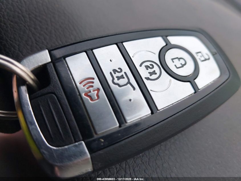 2020 Ford Expedition Xlt VIN: 1FMJU1JT6LEA74534 Lot: 43956603