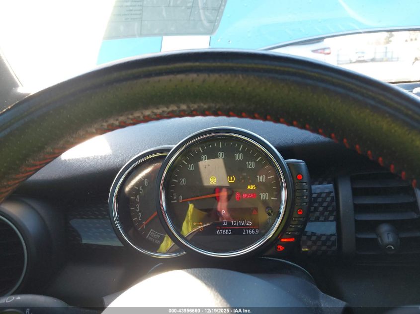 2015 Mini Hardtop Cooper S VIN: WMWXU3C55F2B56835 Lot: 43956660