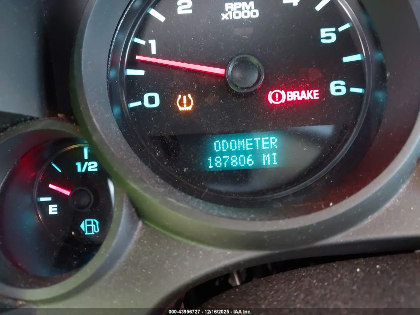 2012 Chevrolet Silverado 1500 Work Truck VIN: 1GCNKPE01CZ266273 Lot: 43956727