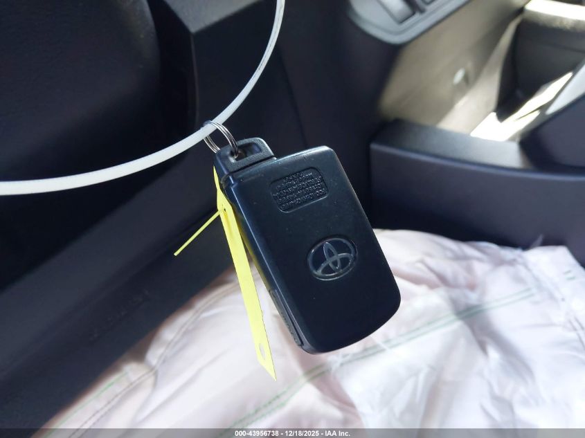 2021 Toyota Tacoma Trd Off-Road VIN: 3TMCZ5AN8MM421400 Lot: 43956738