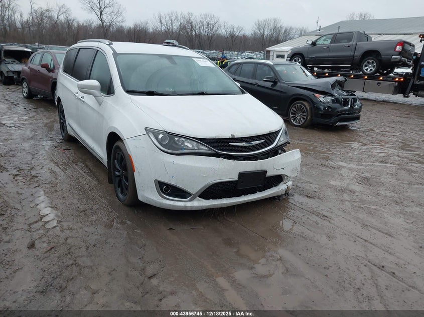 2018 Chrysler Pacifica Touring L