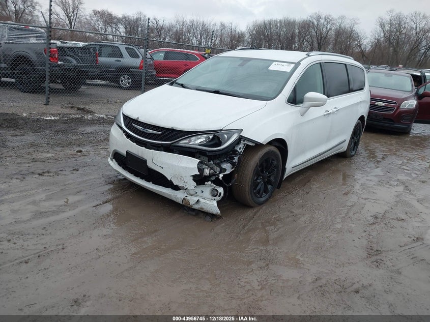 2018 Chrysler Pacifica Touring L