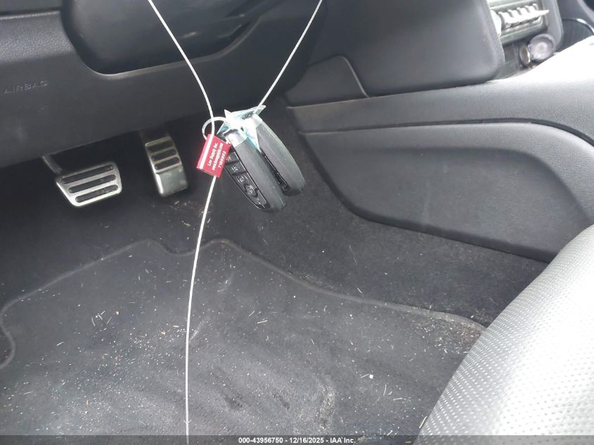 2020 Ford Mustang Ecoboost Premium VIN: 1FATP8UH5L5137553 Lot: 43956750