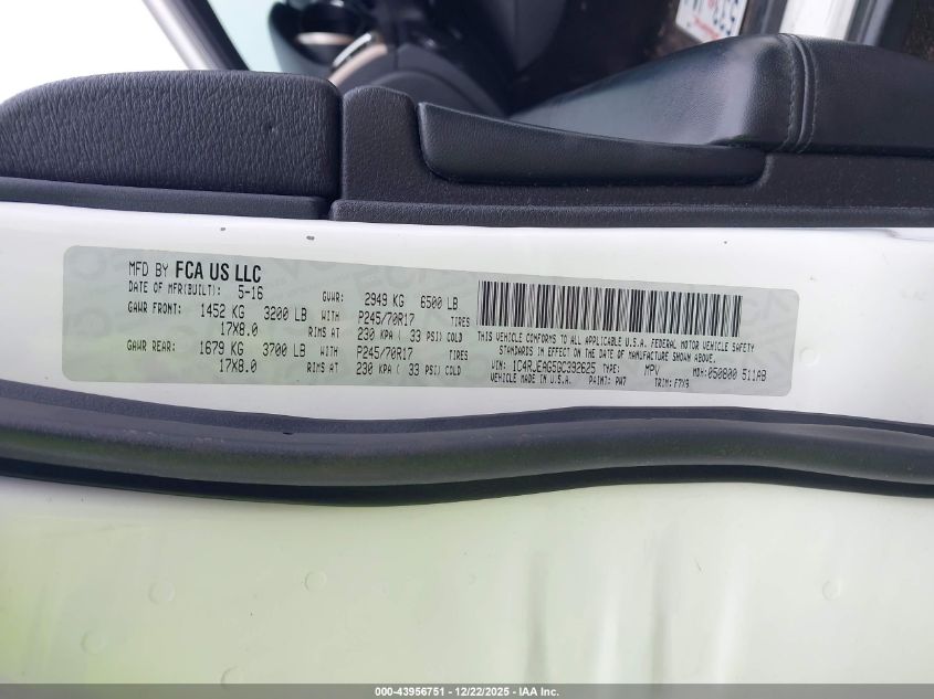 2016 Jeep Grand Cherokee Laredo VIN: 1C4RJEAG5GC392625 Lot: 43956751