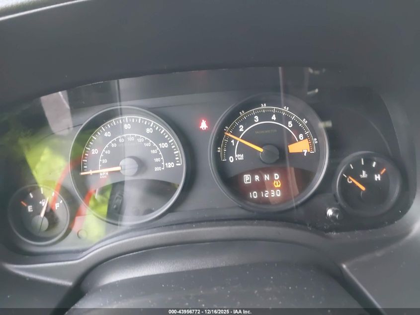 2015 Jeep Patriot Latitude VIN: 1C4NJRFB1FD135635 Lot: 43956772