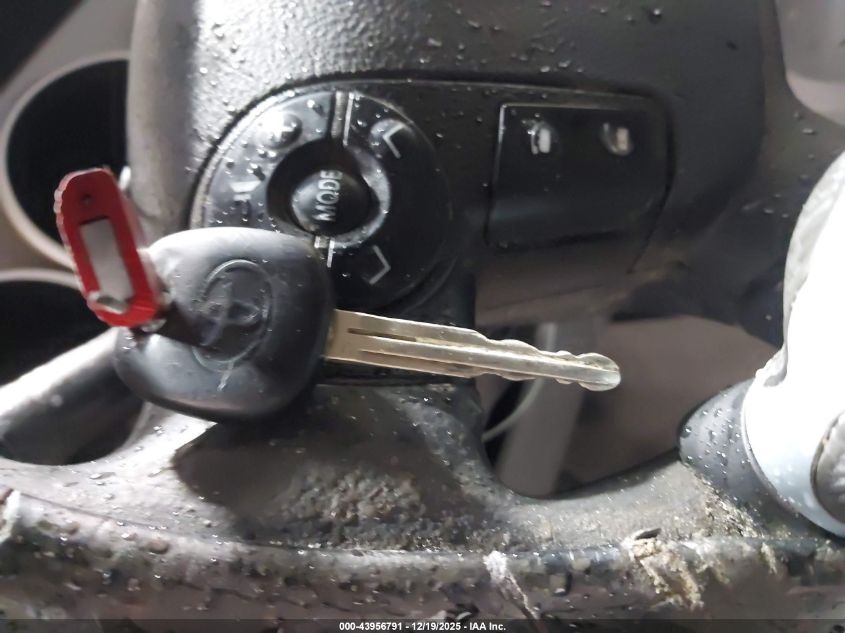 2011 Toyota Tundra Grade 5.7L V8 VIN: 5TFUY5F12BX174654 Lot: 43956791