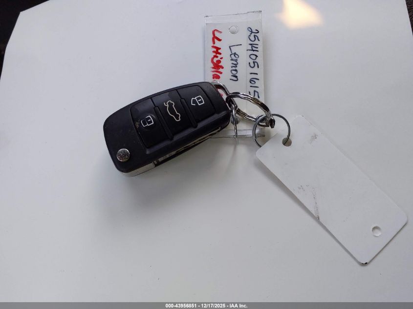 2018 Audi Q3 2.0T Premium/2.0T Sport Premium VIN: WA1JCCFS6JR005278 Lot: 43956851