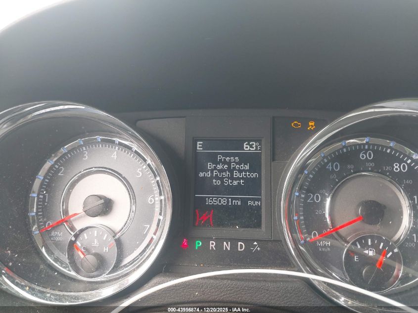 2011 Chrysler Town & Country Limited VIN: 2A4RR6DG2BR682230 Lot: 43956874