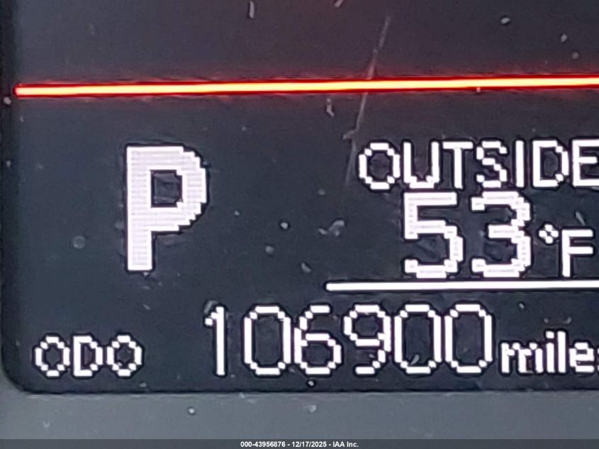 2019 Toyota Corolla Le VIN: 2T1BURHE1KC183824 Lot: 43956876