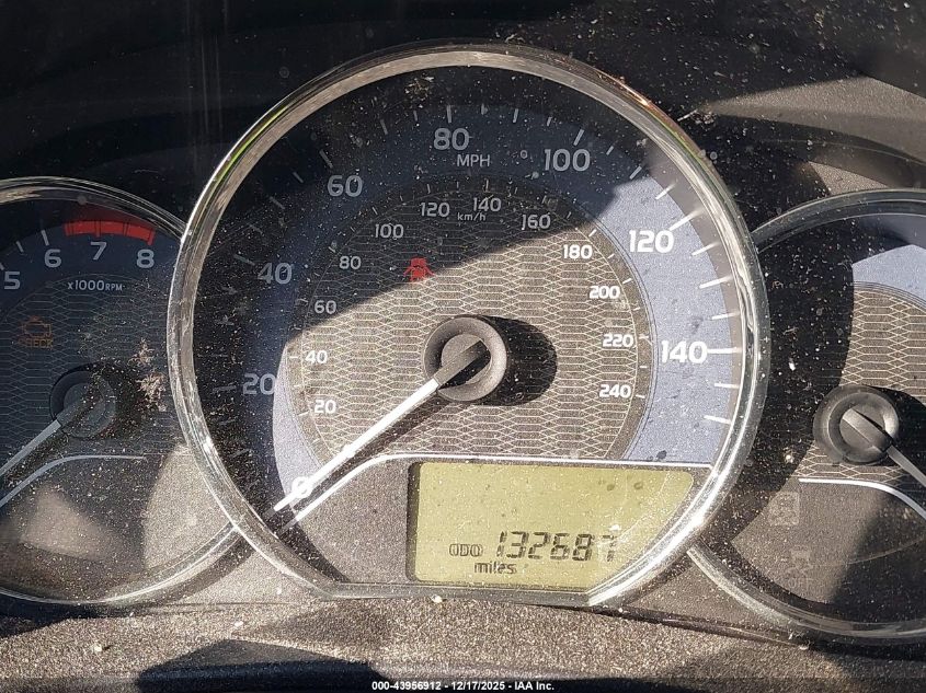 2015 Toyota Corolla Le VIN: 5YFBURHE8FP211740 Lot: 43956912