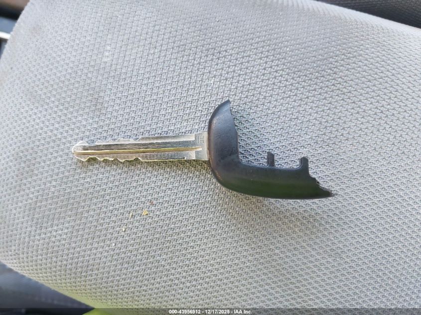 2015 Toyota Corolla Le VIN: 5YFBURHE8FP211740 Lot: 43956912