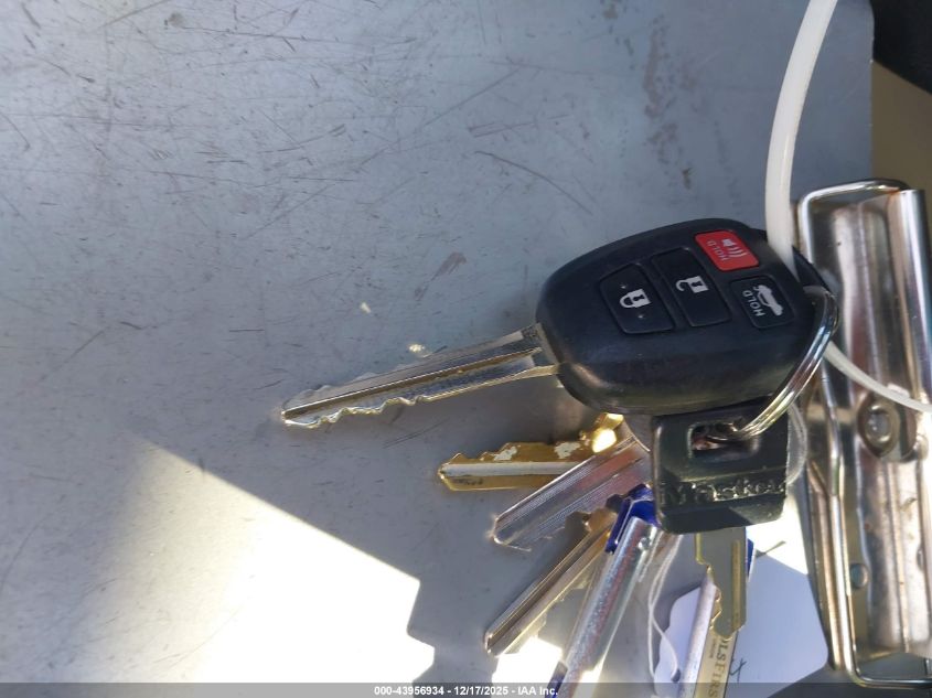 2015 Toyota Camry Le VIN: 4T1BF1FK0FU027251 Lot: 43956934