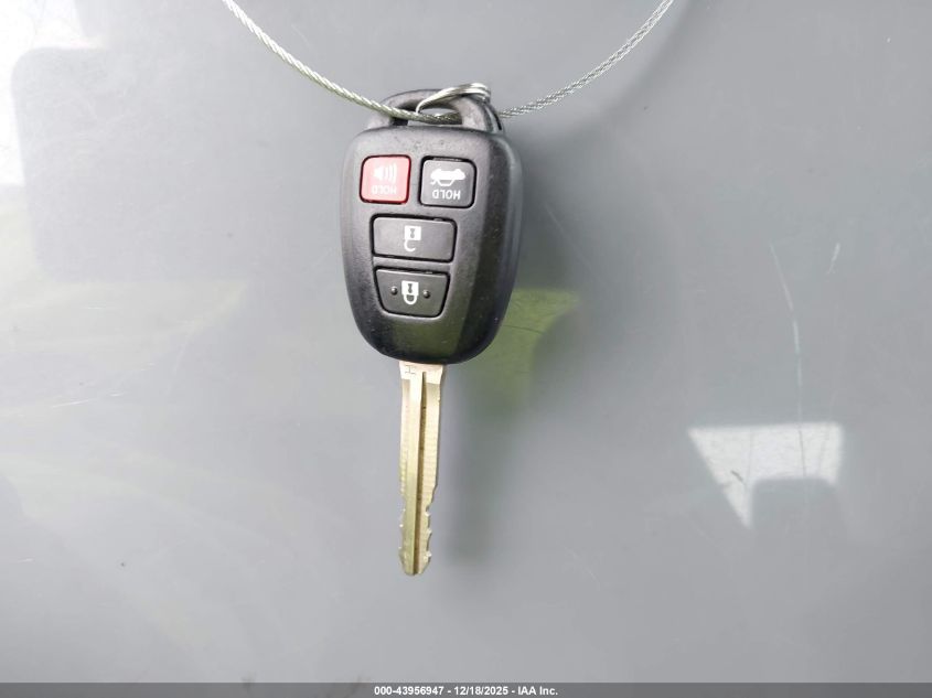 2018 Toyota Corolla Le VIN: 2T1BURHE7JC054758 Lot: 43956947