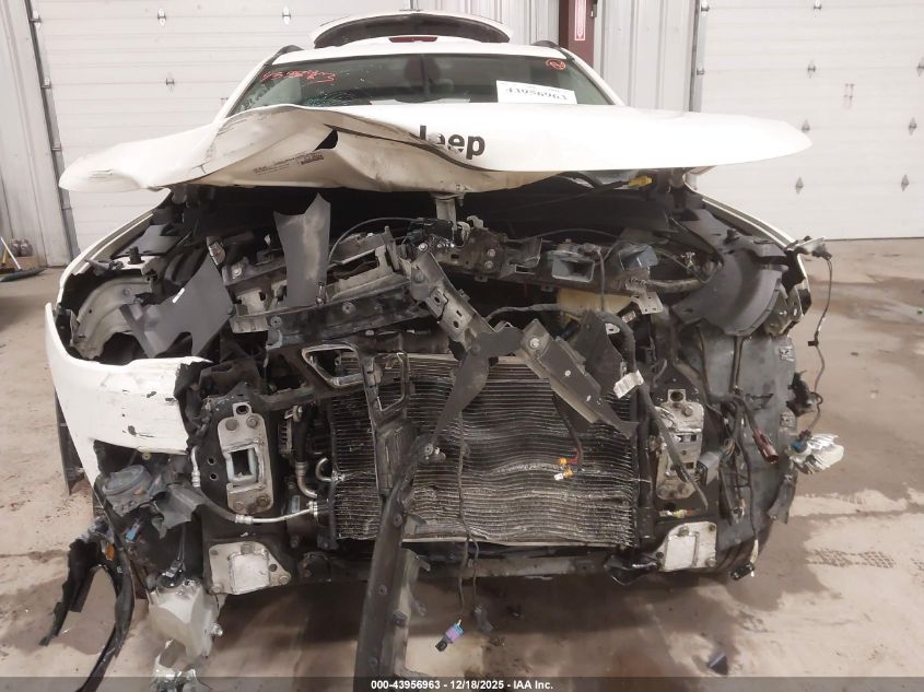 2018 Jeep Compass Sport 4X4 VIN: 3C4NJDAB5JT261459 Lot: 43956963