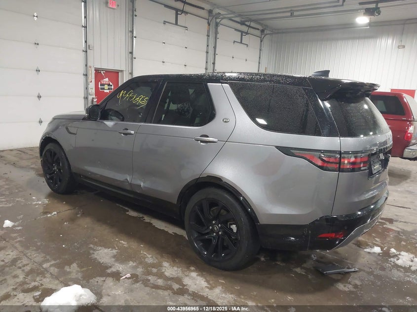 2021 Land Rover Discovery P300 S R-Dynamic