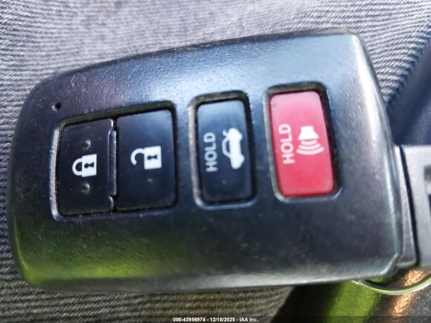 2013 Toyota Avalon Hybrid Limited VIN: 4T1BD1EB8DU013635 Lot: 43956974