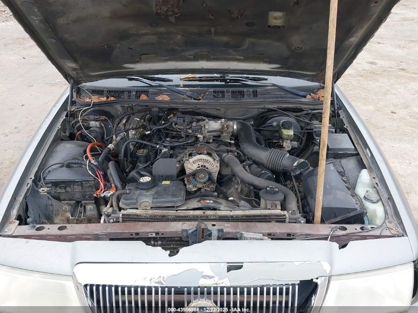 2004 Mercury Grand Marquis Gs VIN: 2MEFM74W24X600823 Lot: 43956986