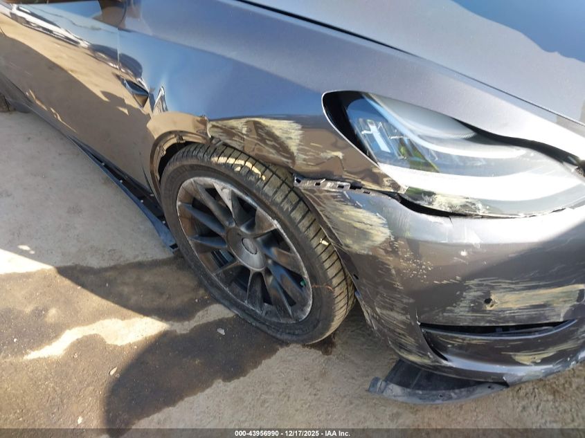 2022 Tesla Model Y Long Range Dual Motor All-Wheel Drive VIN: 7SAYGDEE3NF410748 Lot: 43956990