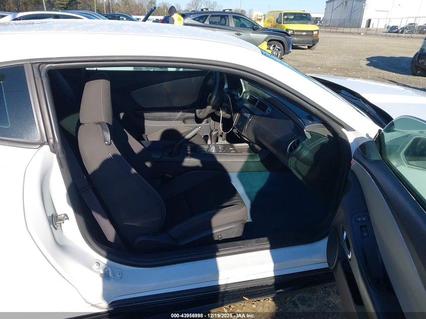 2015 Chevrolet Camaro 1Ls