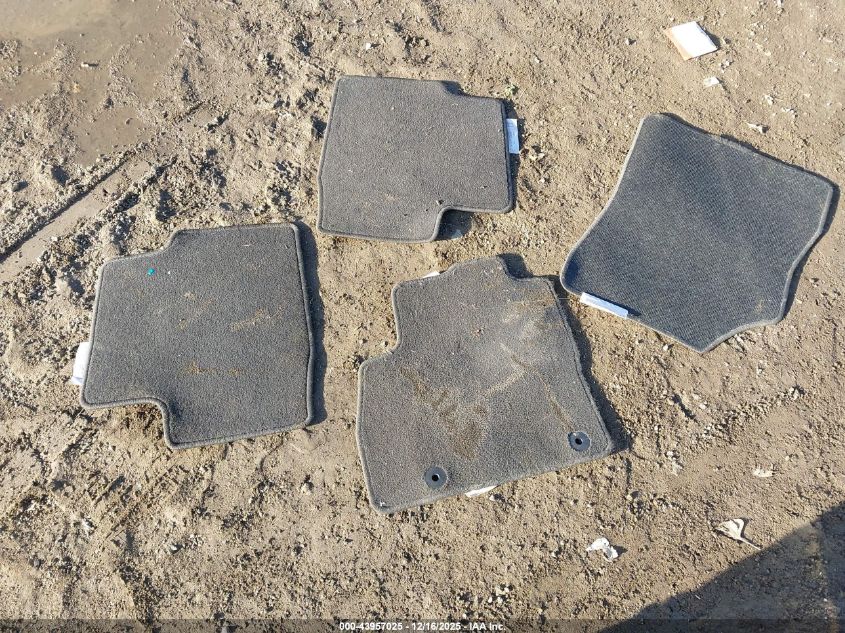 2017 Chevrolet Cruze Lt Auto VIN: 3G1BE6SM7HS610424 Lot: 43957025