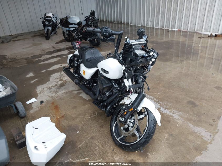 2024 Harley-Davidson Flhx