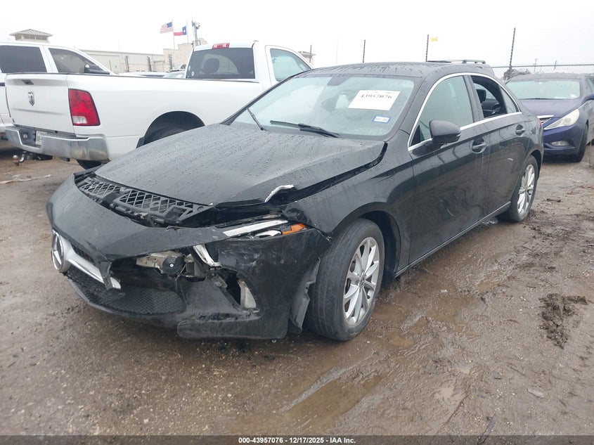 2019 Mercedes-Benz A 220