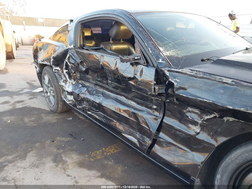 2013 Ford Mustang V6 Premium VIN: 1ZVBP8AM7D5273124 Lot: 43957077