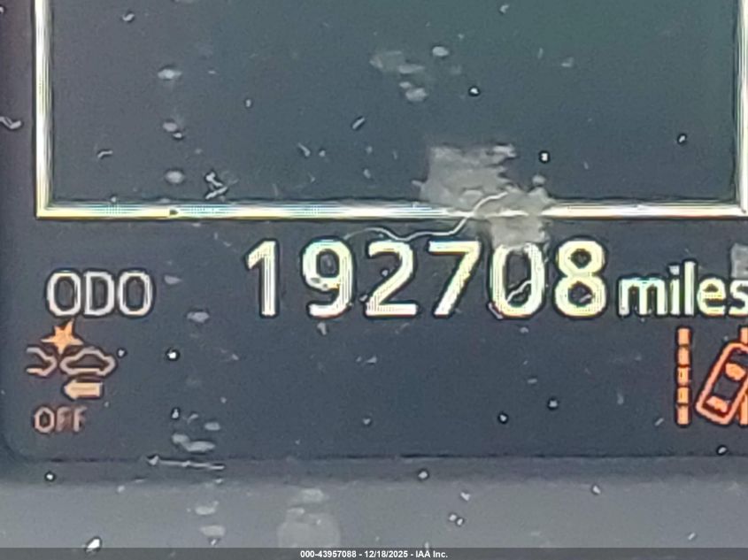 2018 Toyota Rav4 Le VIN: 2T3BFREV6JW783337 Lot: 43957088