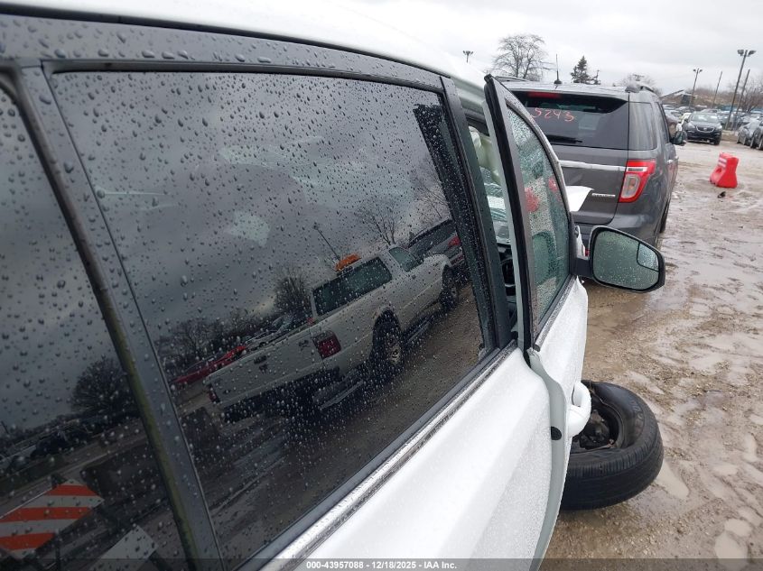 2018 Toyota Rav4 Le VIN: 2T3BFREV6JW783337 Lot: 43957088