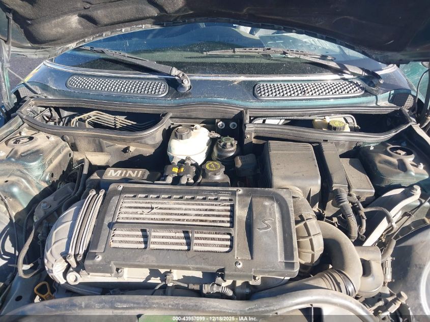 2006 Mini Cooper S VIN: WMWRE33516TL18716 Lot: 43957099