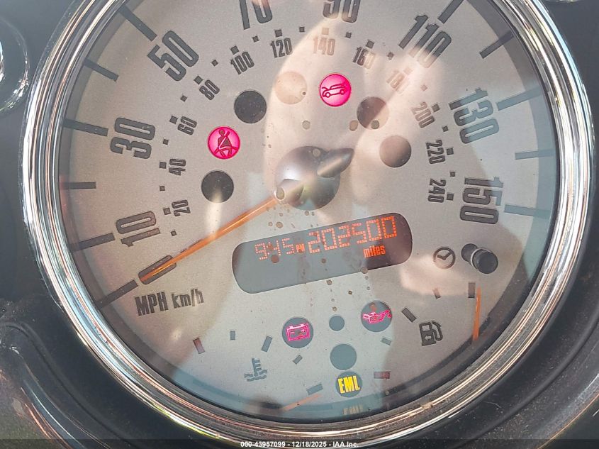 2006 Mini Cooper S VIN: WMWRE33516TL18716 Lot: 43957099