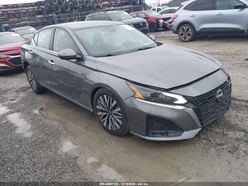 2024 Nissan Altima Sv Fwd