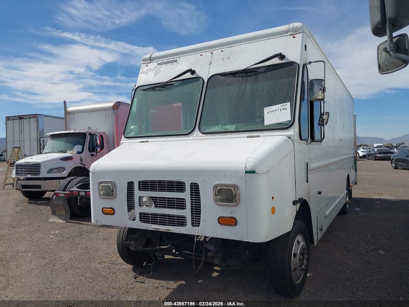 1F65F5KY2G0A13544 2016 Ford F-59 Commercial Stripped photo 1