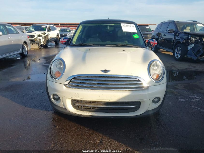2011 Mini Cooper VIN: WMWSU3C58BT096366 Lot: 43957220