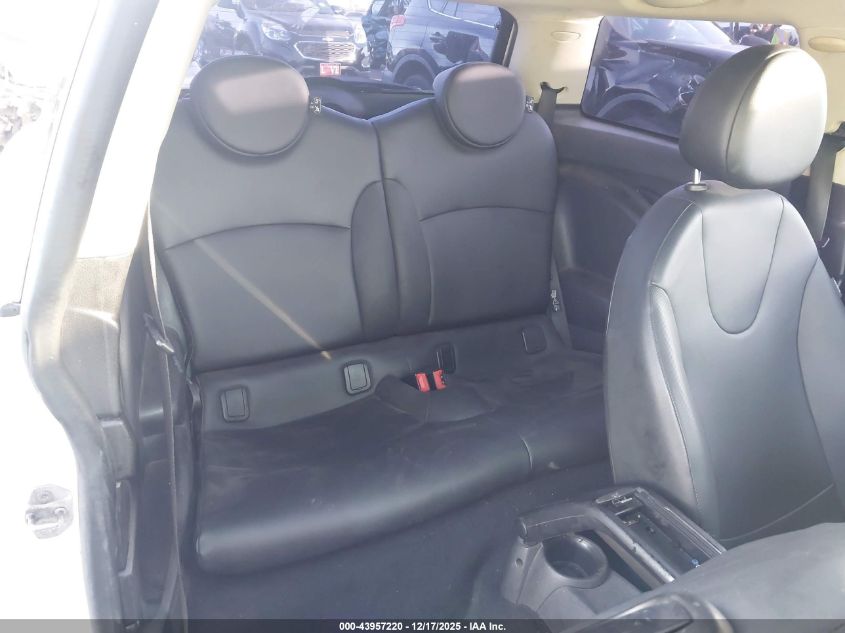 2011 Mini Cooper VIN: WMWSU3C58BT096366 Lot: 43957220