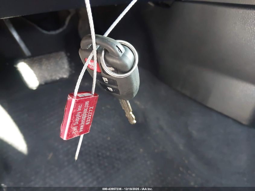 2019 Toyota Corolla Le VIN: 5YFBURHE9KP869870 Lot: 43957236