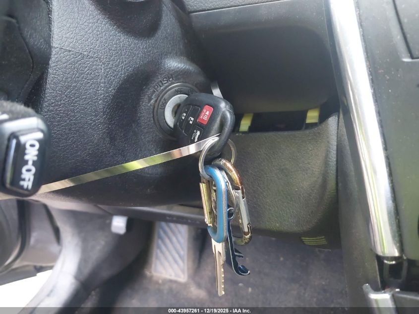 2017 Toyota Camry Se VIN: 4T1BF1FK1HU810095 Lot: 43957261