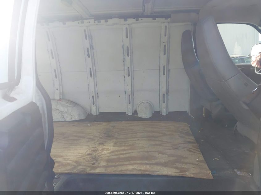 2020 Chevrolet Express Cargo Rwd 2500 Regular Wheelbase Wt VIN: 1GCWGAFP6L1219608 Lot: 43957281