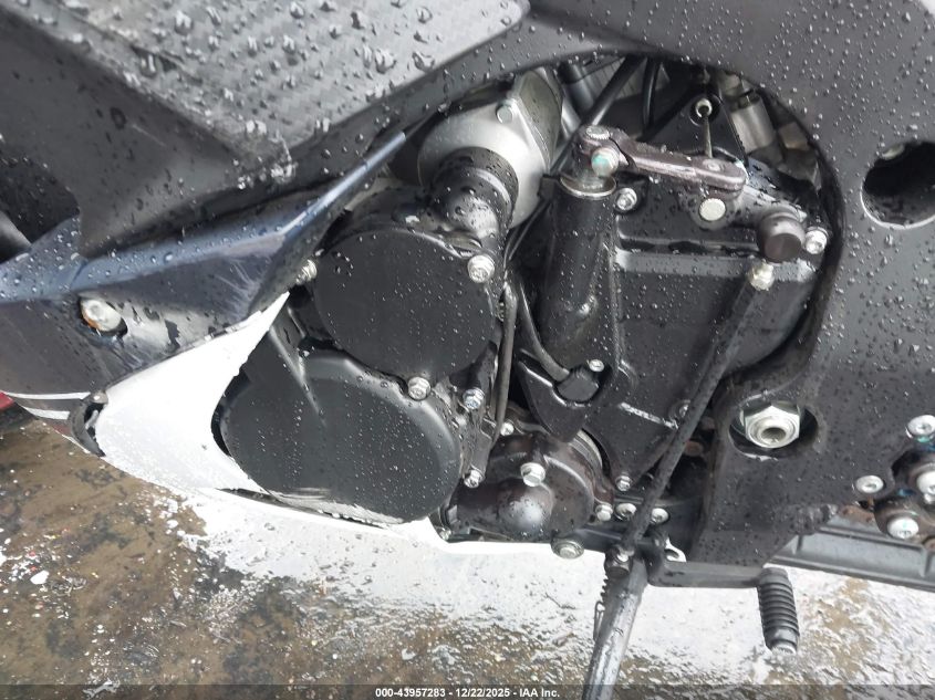 2025 Suzuki Gsx-R750 VIN: JS1GR7MA4S7100297 Lot: 43957283