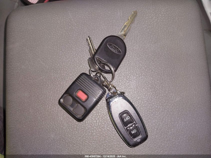 2006 Ford F-150 Fx4/Lariat/Xl/Xlt VIN: 1FTPX14566FA38425 Lot: 43957284