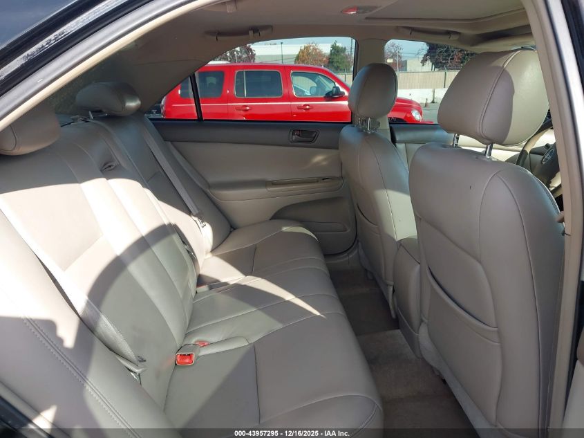 2004 Toyota Camry Le VIN: 4T1BE32K74U269472 Lot: 43957295